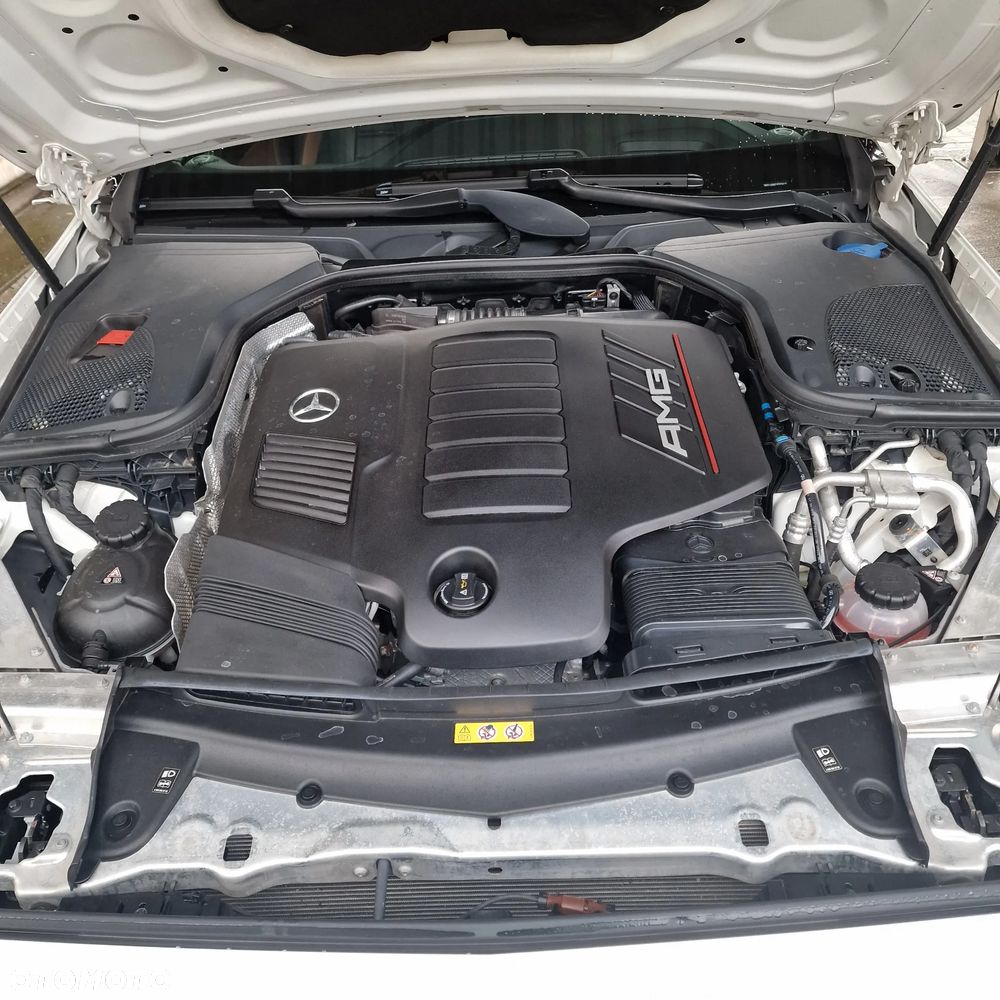 Mercedes-Benz Klasa E AMG 53 4Matic AMG Speedshift 9G-TRONIC - 24