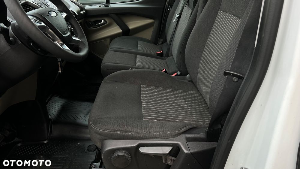 Ford Transit Custom 300 L2H1 Ambiente (bryg.) - 11