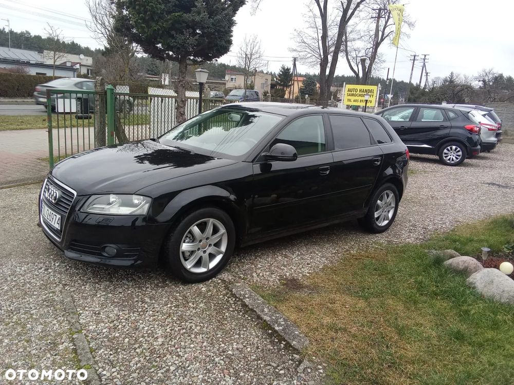 Audi A3 Sportback - 1