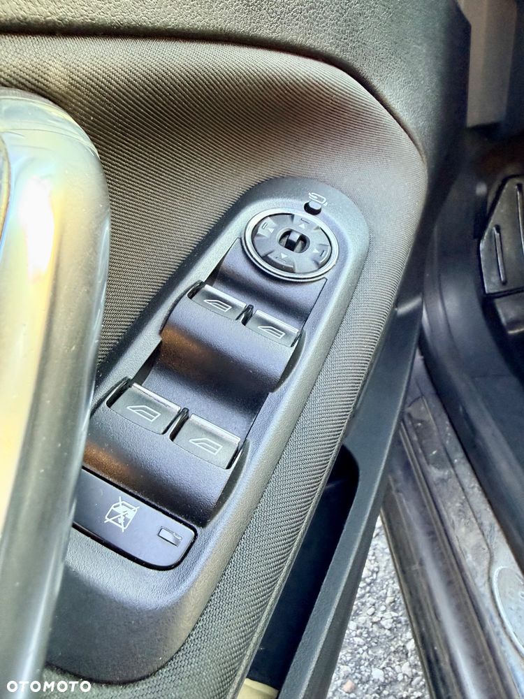 Ford Mondeo - 16