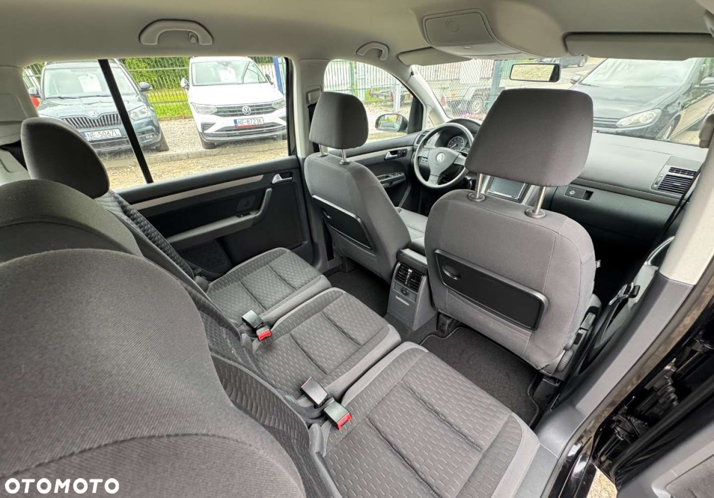 Volkswagen Touran - 22