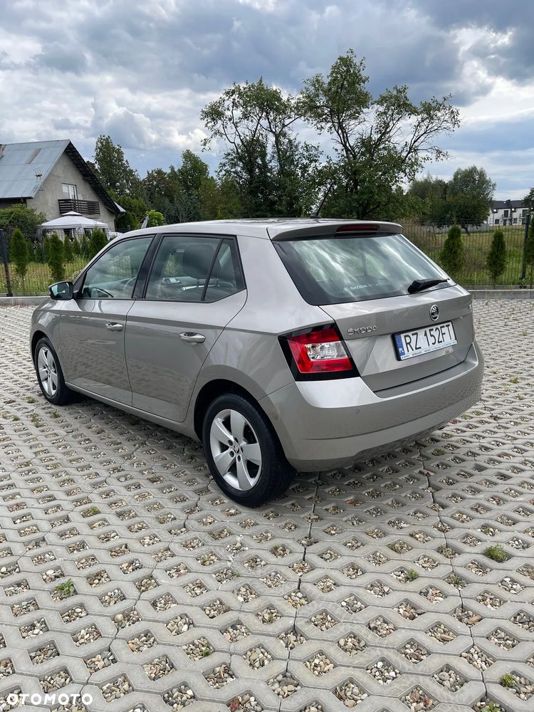 Skoda Fabia 1.2 TSI Ambition - 2
