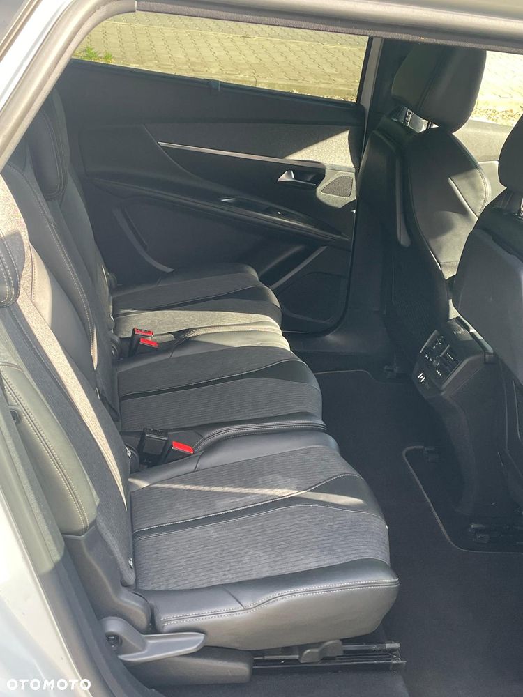 Peugeot 5008 - 16