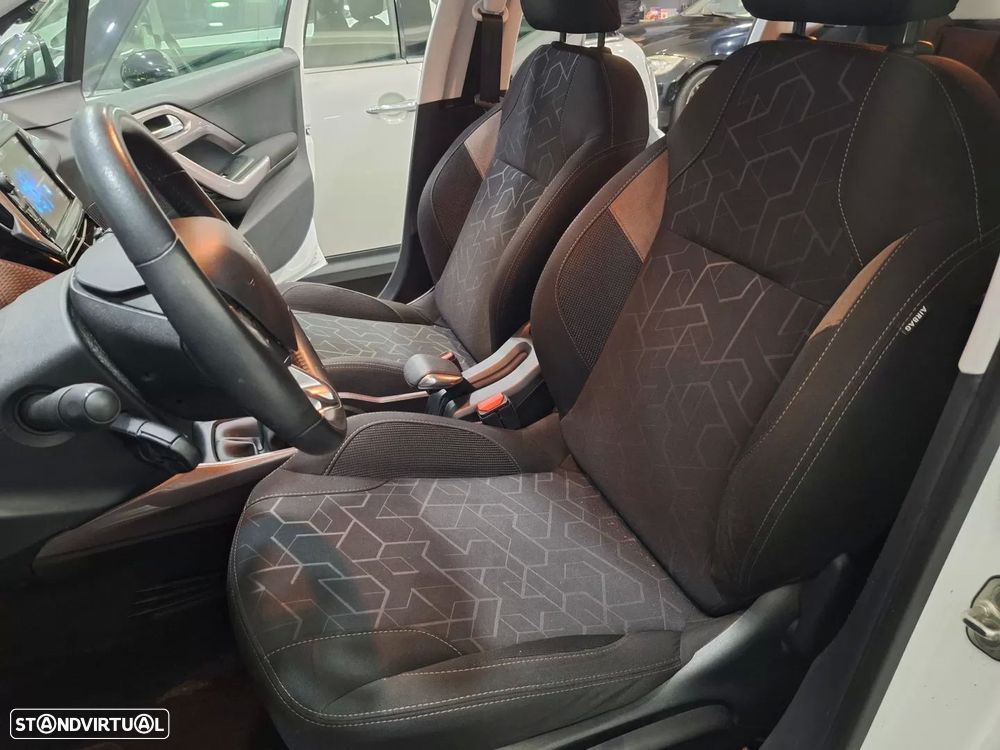 Peugeot 2008 82 VTI Allure - 5