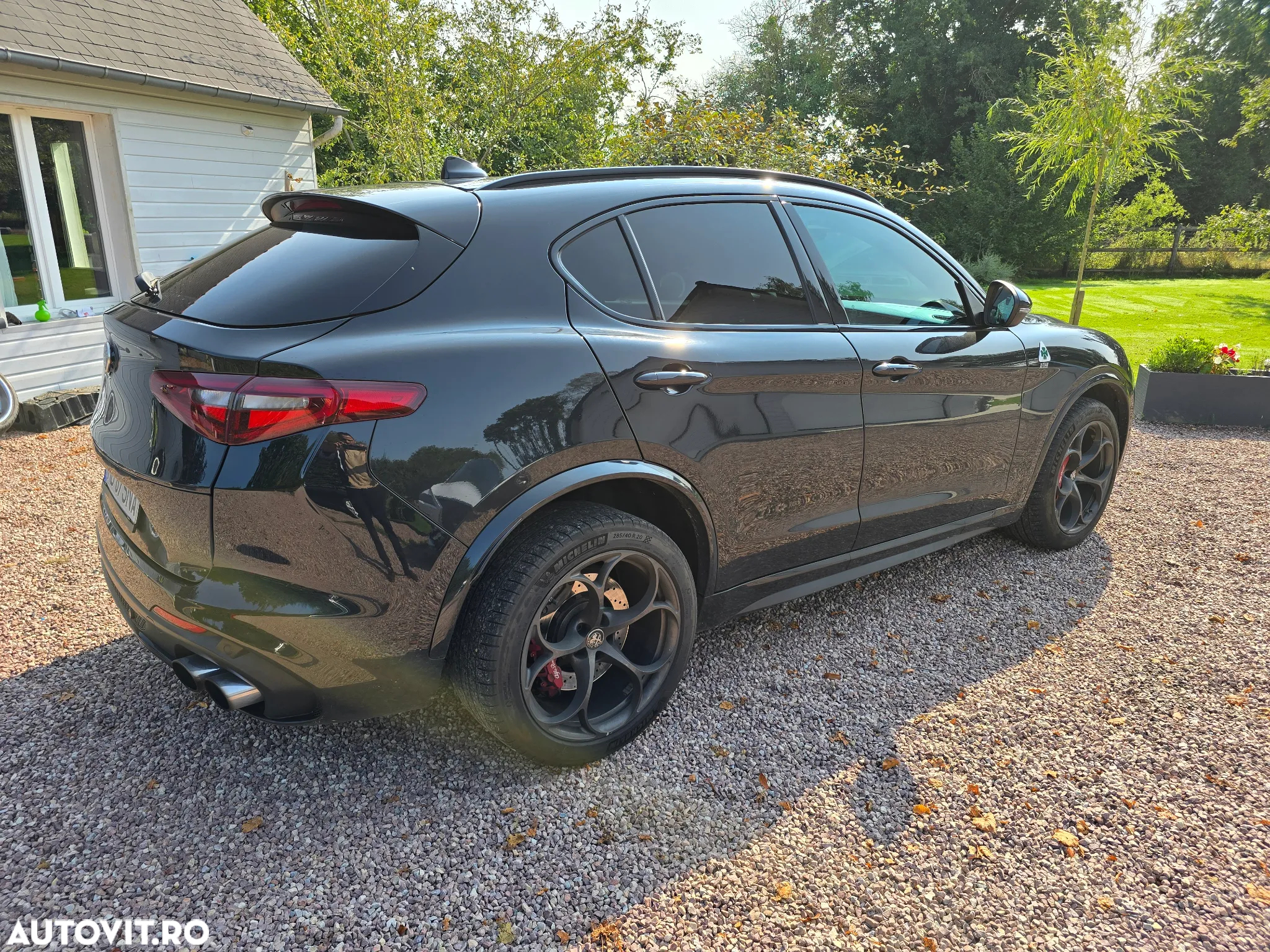 Alfa Romeo Stelvio 2.9 V6 Turbo AWD AT8 Quadrifoglio - 3