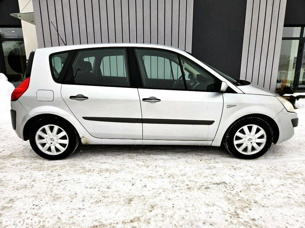 Renault Scenic - 18