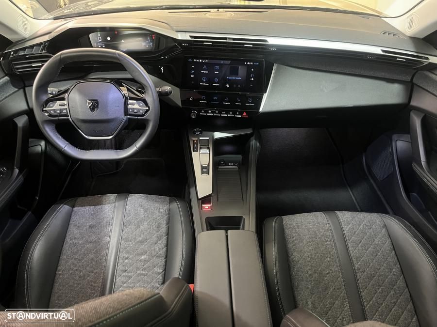 Peugeot 408 1.2 PureTech Allure Pack EAT8 - 26