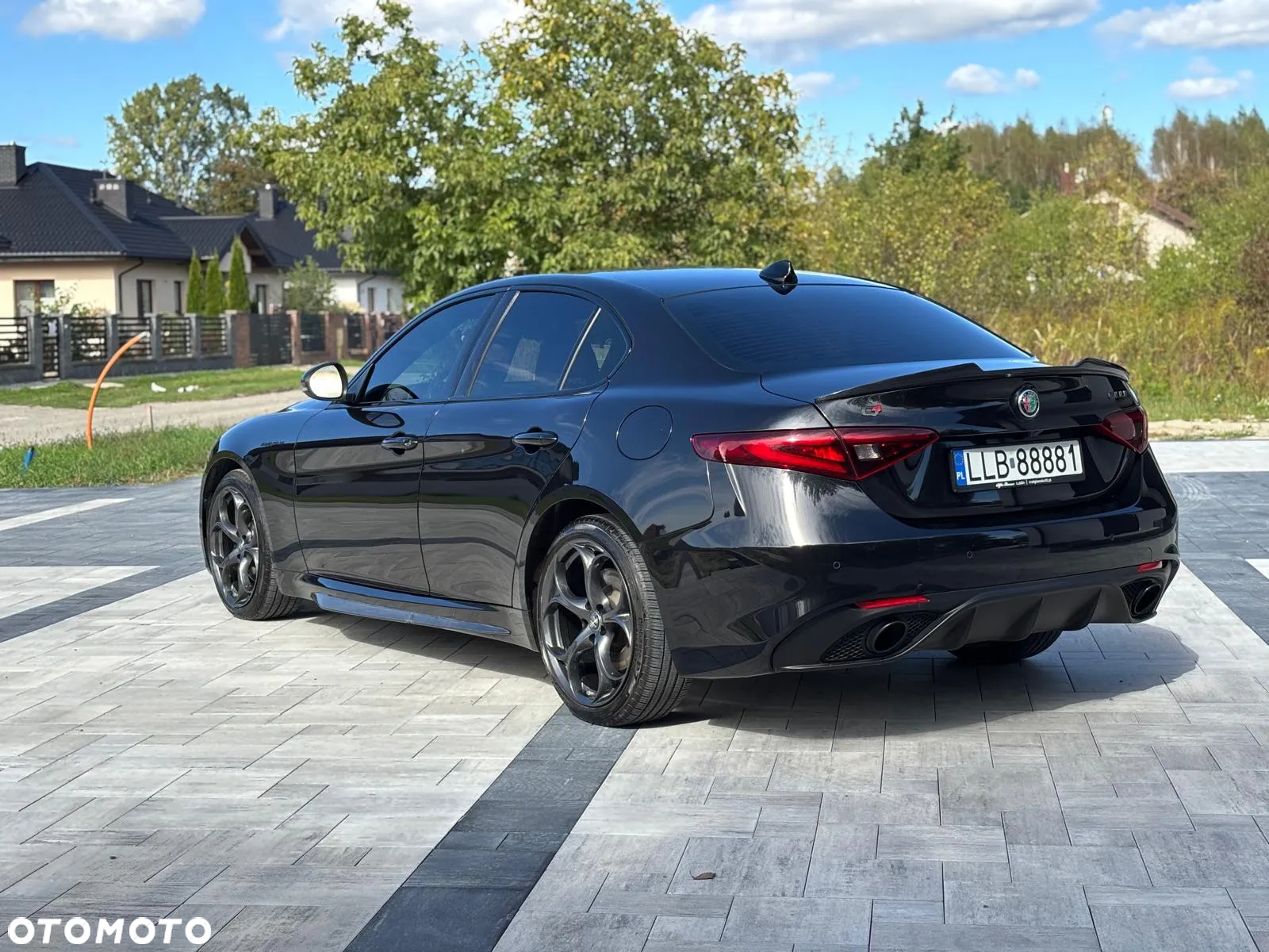 Alfa Romeo Giulia 2.0 Turbo 16V AT8-Q4 Estrema - 2