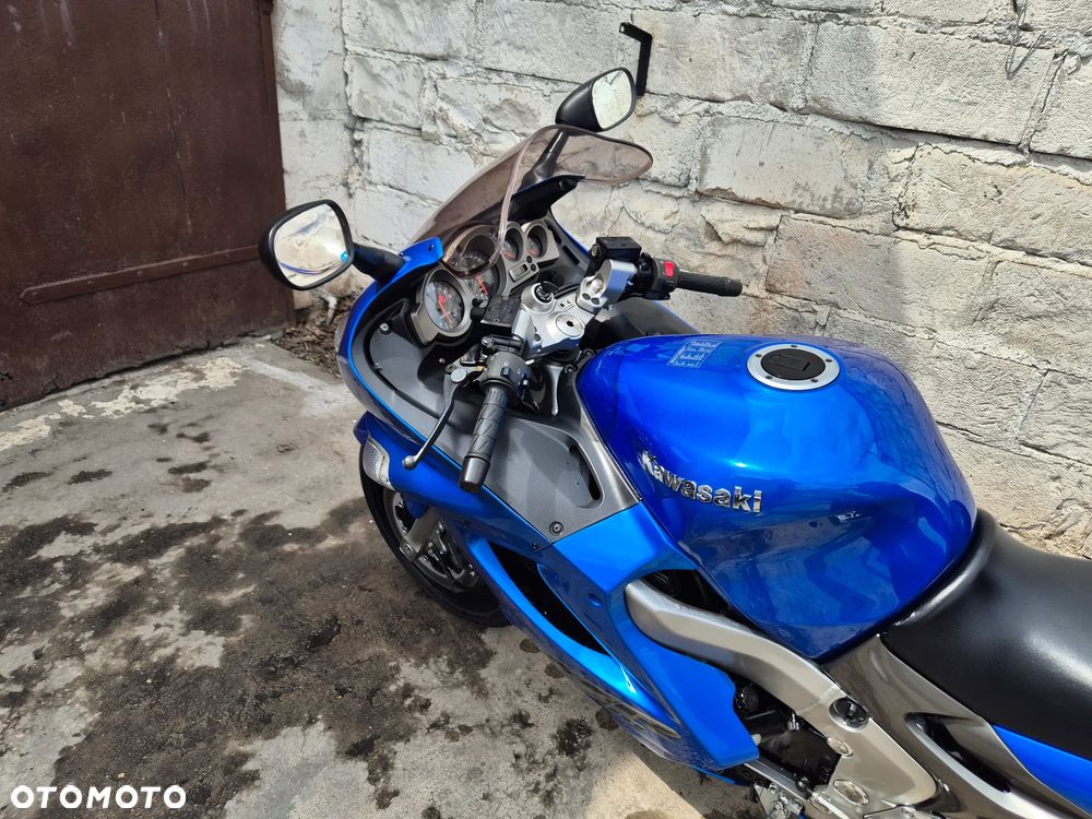 Kawasaki ZZR - 26