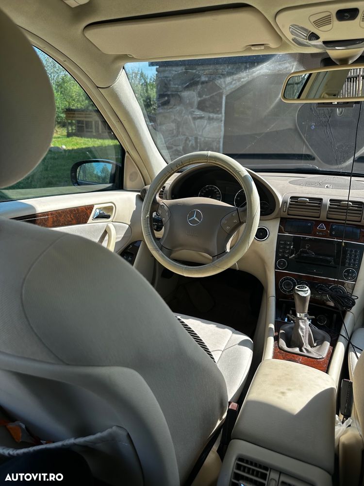 Mercedes-Benz C - 3