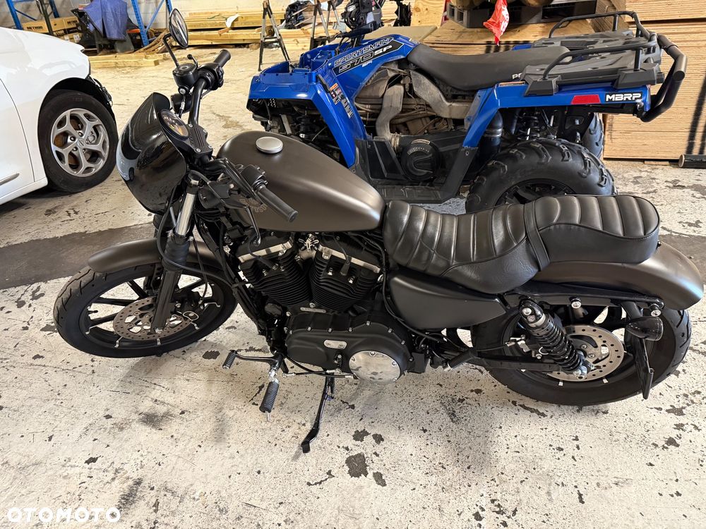 Harley-Davidson Sportster Iron 883 - 8