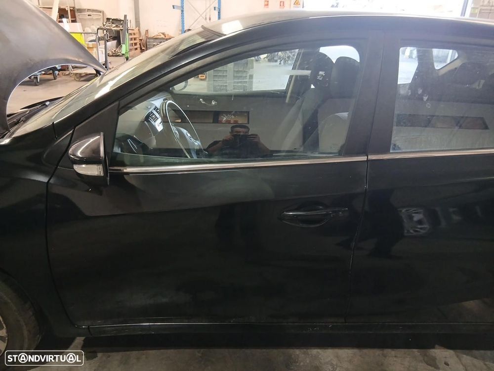 Porta frente esquerda NISSAN Pulsar Hatchback (C13) - 1