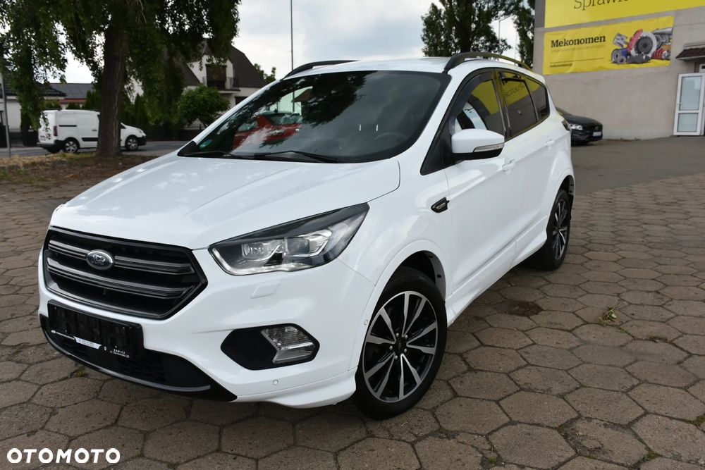 Ford Kuga - 1