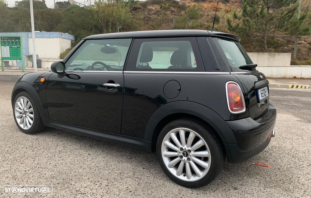 MINI 3 Portas One D - 6