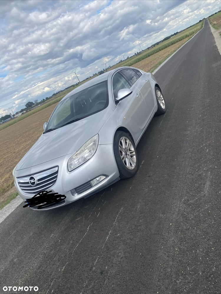 Opel Insignia - 1