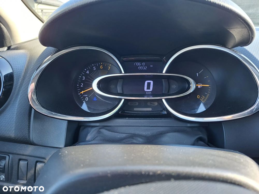Renault Clio 1.2 16V Expression - 4