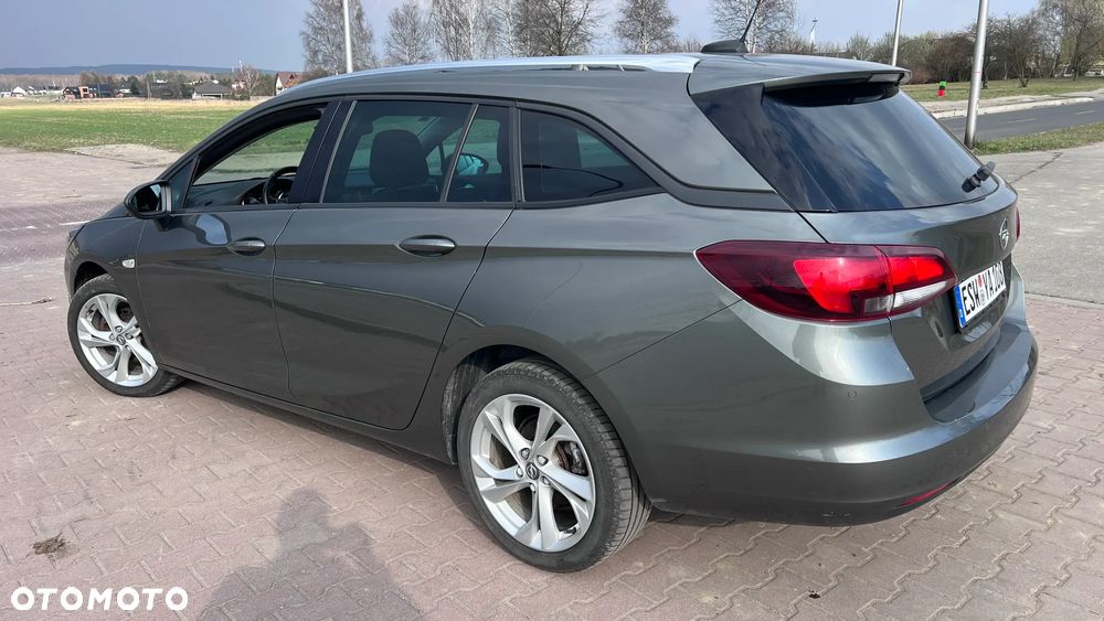 Opel Astra 1.4 Turbo Business - 18