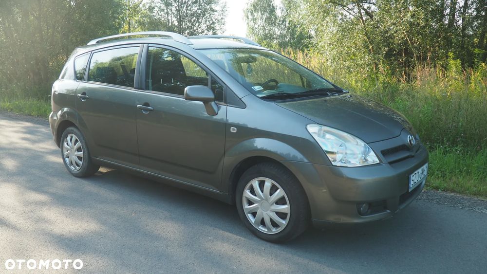 Toyota Corolla Verso - 9