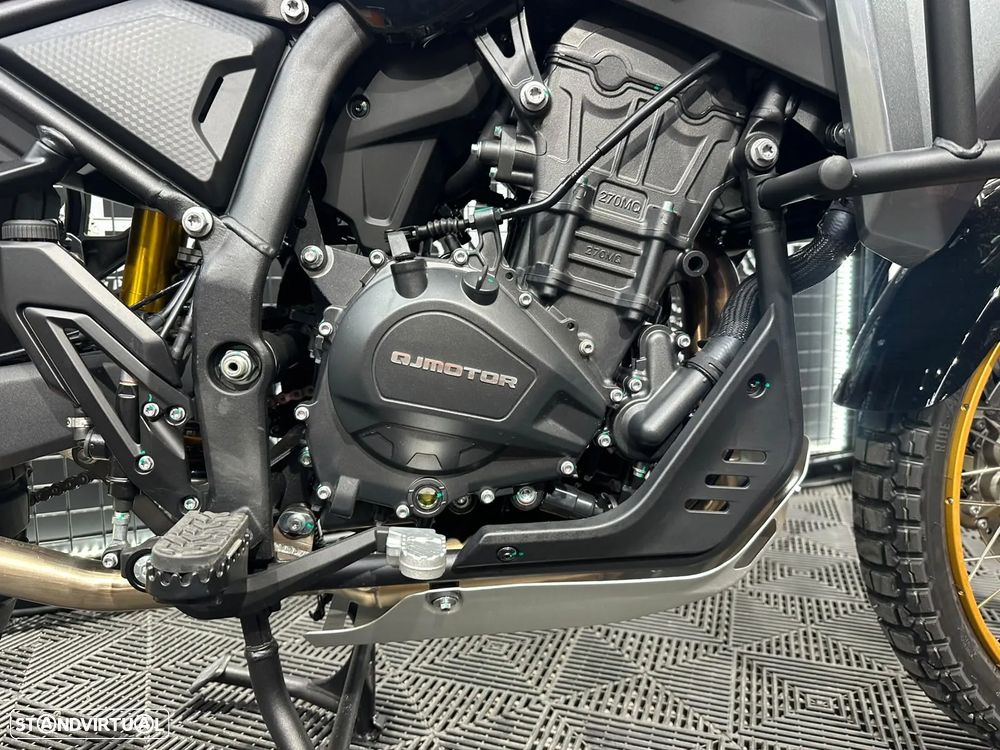 QJ Motor SRT 450RX - 10