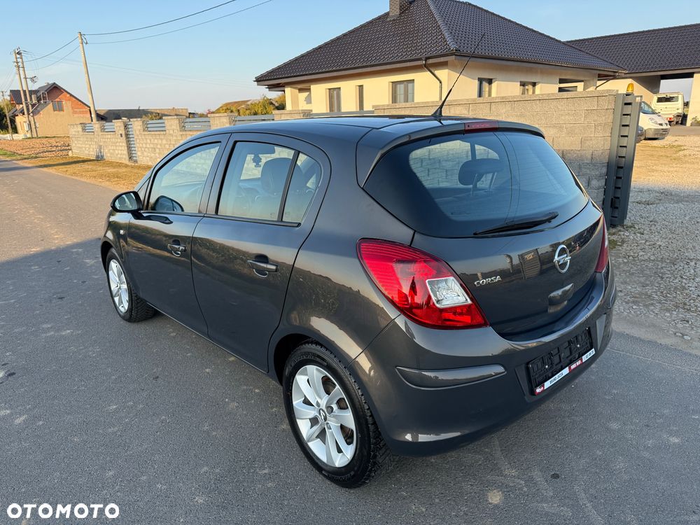 Opel Corsa - 4