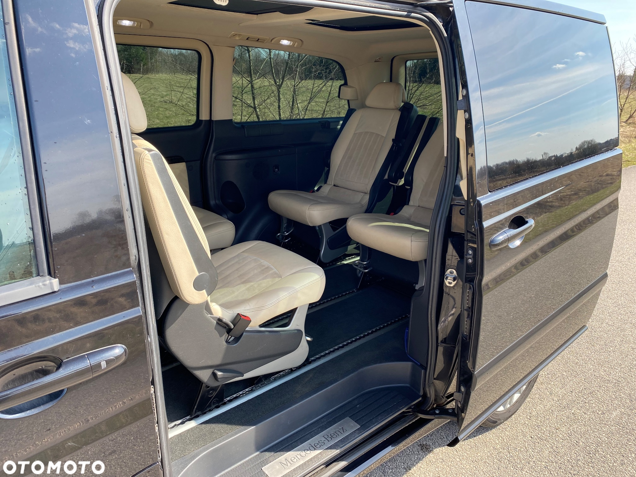 Mercedes-Benz Viano - 11