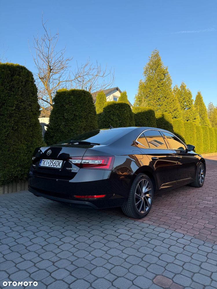 Skoda Superb 2.0 TDI L&K DSG - 4