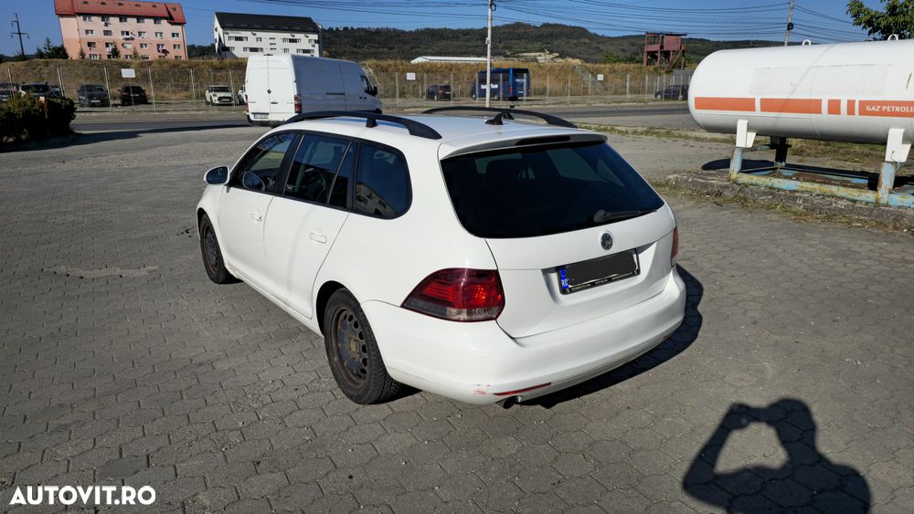 Volkswagen Golf 1.6 TDI DPF Trendline - 4