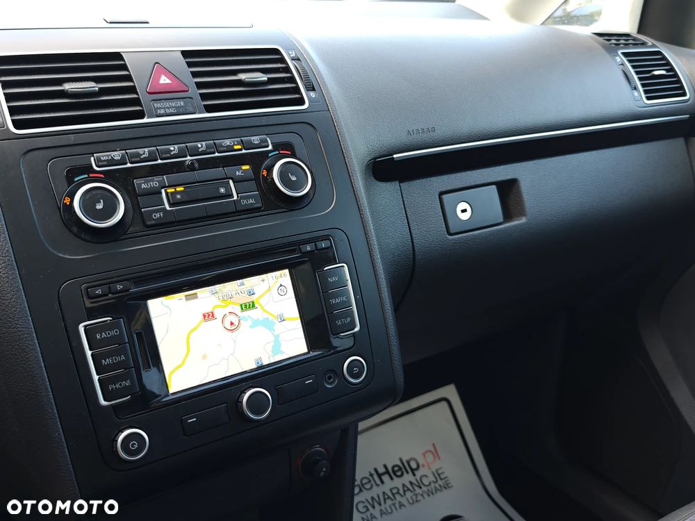 Volkswagen Touran 1.6 TDI DPF Highline - 5