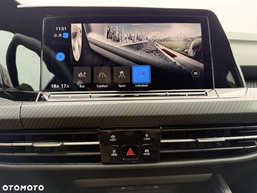 Volkswagen Golf 1.5 eTSI OPF DSG R-Line - 15