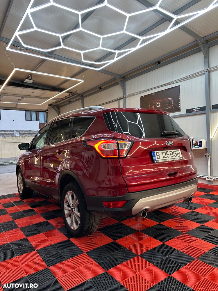 Ford Kuga 2.0 TDCi 4WD Powershift Titanium - 6