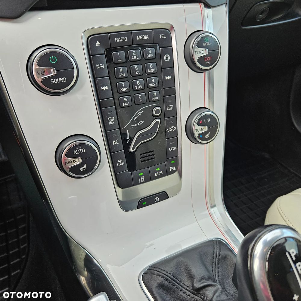 Volvo V40 T5 Drive-E Summum - 12