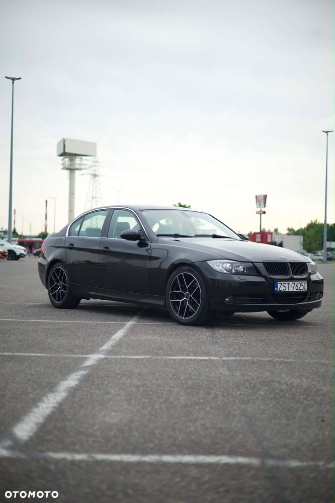 BMW Seria 3 325xi - 13