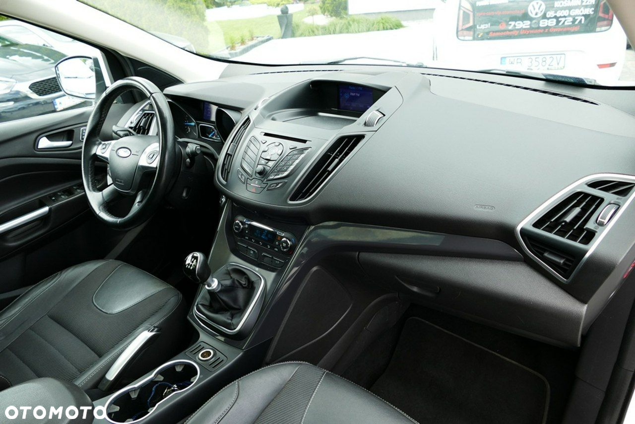 Ford Kuga 2.0 TDCi 2x4 Titanium - 20