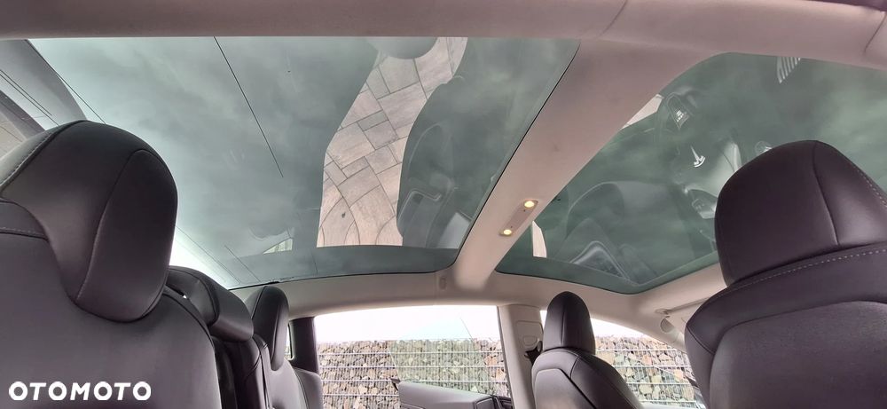 Tesla Model 3 Standard Range Plus - 38