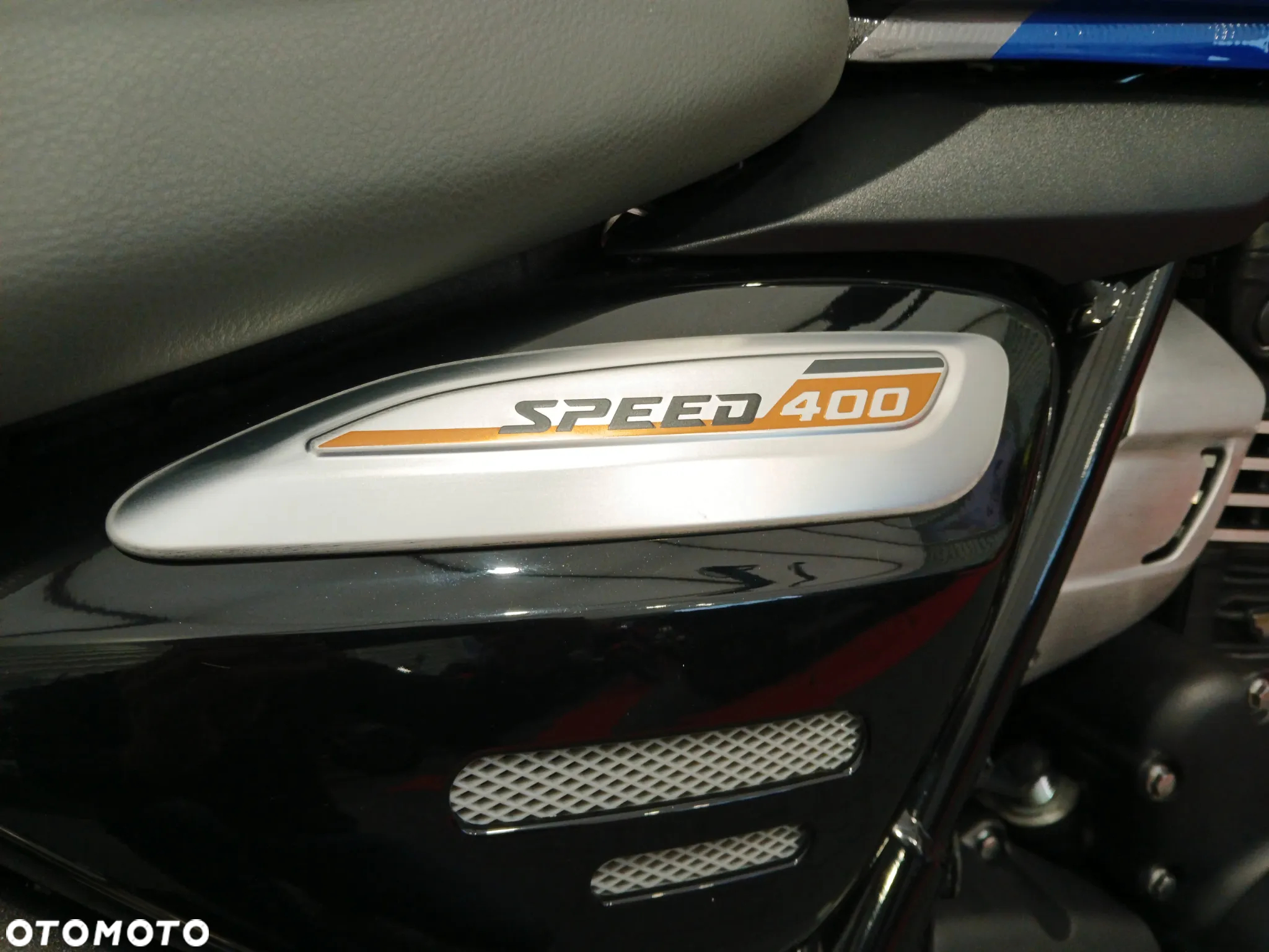 Triumph Inny - 11
