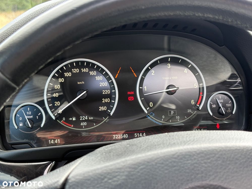 BMW Seria 5 535d xDrive - 33