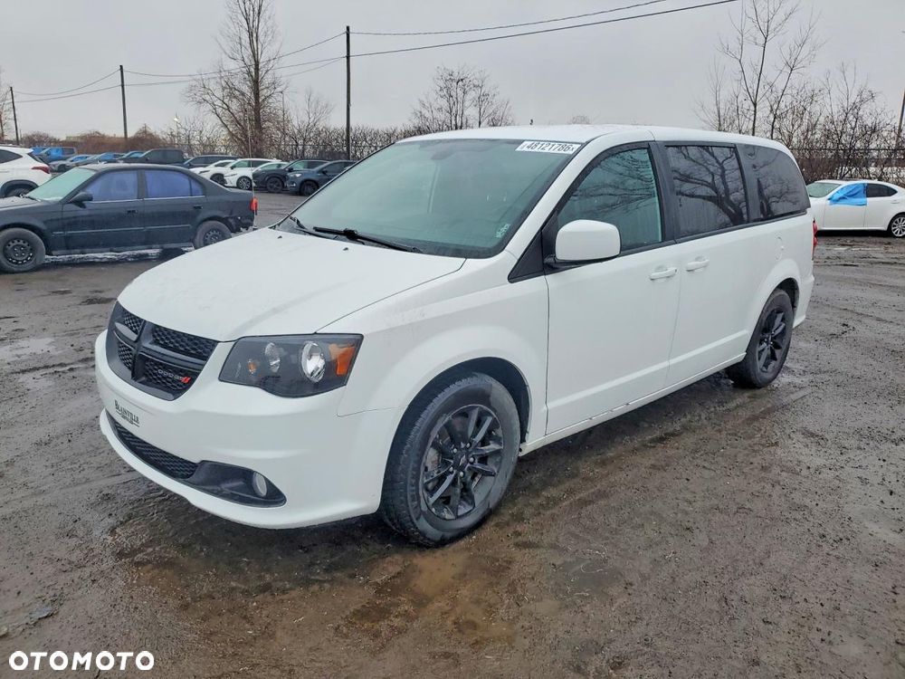 Dodge Grand Caravan - 2