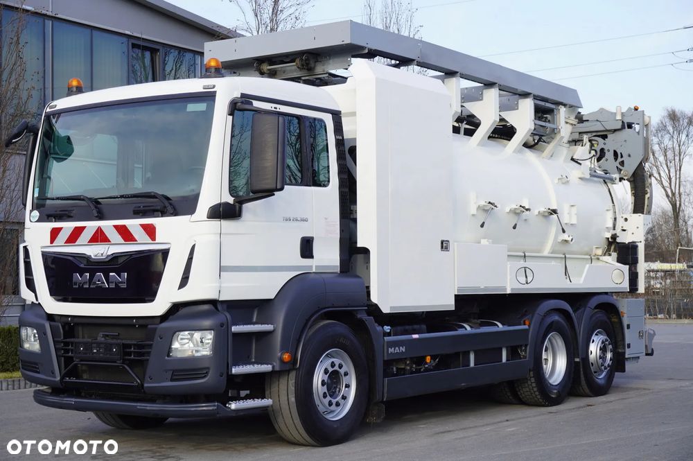 MAN TGS 26.360 E6 / Zabudowa WUKO Rivard 18 m3 / 180 tys. km / oś skrętna - 2