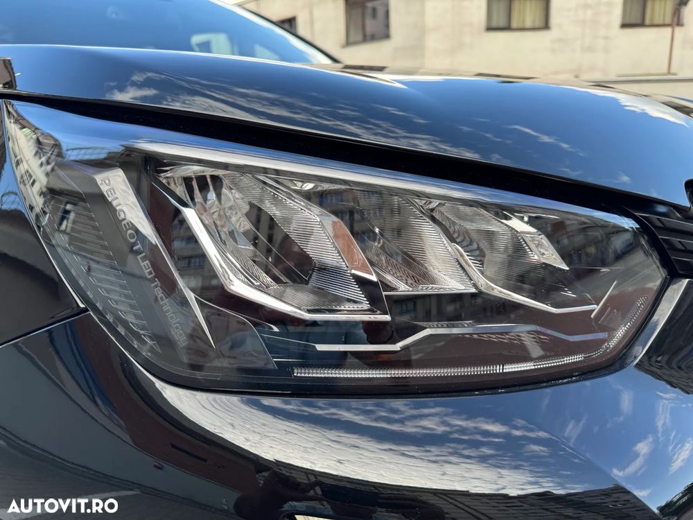 Peugeot 2008 PureTech 130 EAT8 Allure Pack - 21