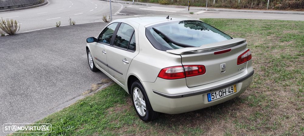 Renault Laguna 2.2 DCi Privilège - 22