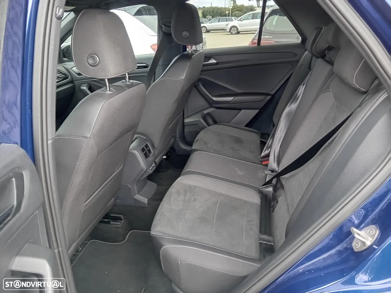 VW T-Roc 2.0 TDI R-Line DSG - 6