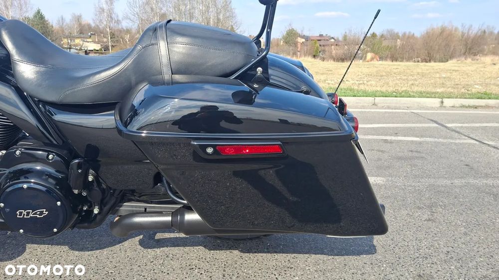 Harley-Davidson Touring Road Glide - 9