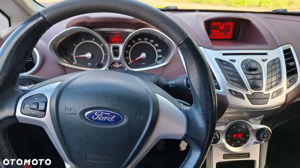Ford Fiesta 1.4 Titanium - 5