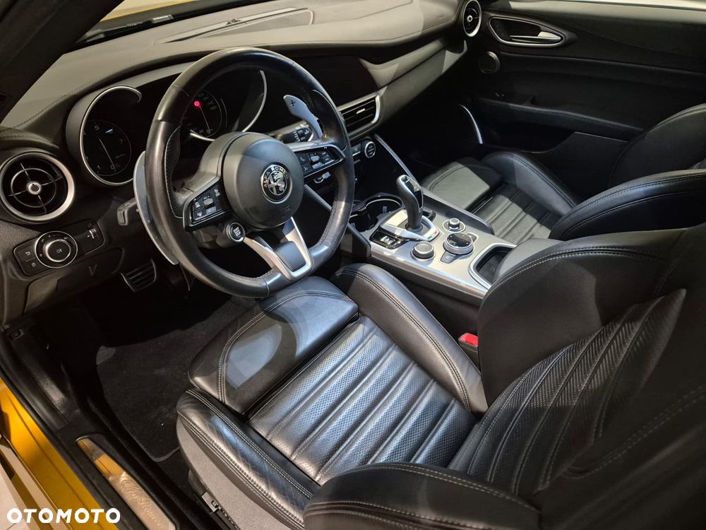 Alfa Romeo Giulia 2.0 Turbo Veloce Q4 - 10