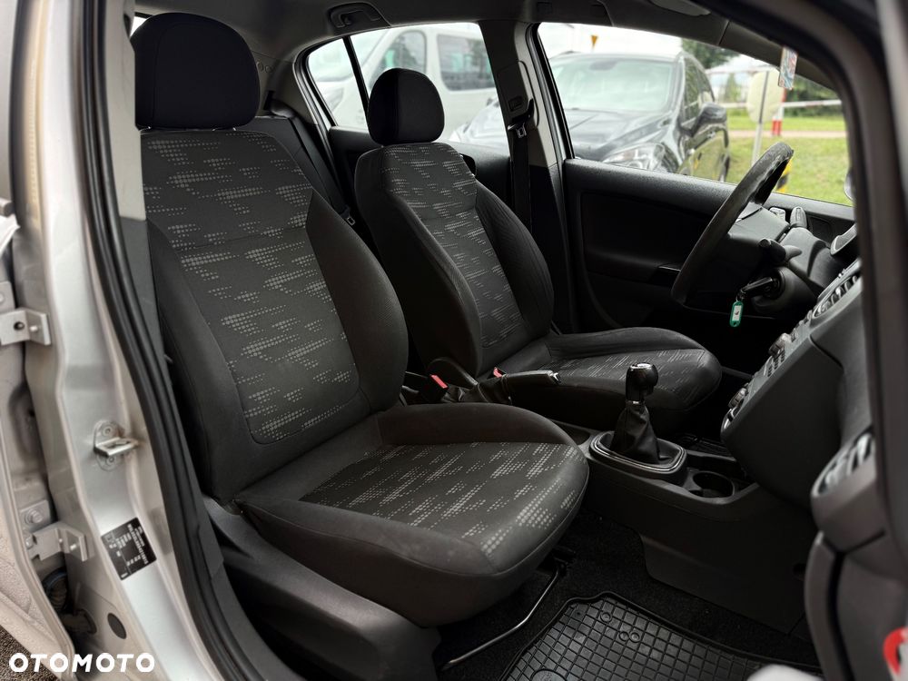 Opel Corsa 1.2 16V Cosmo - 21