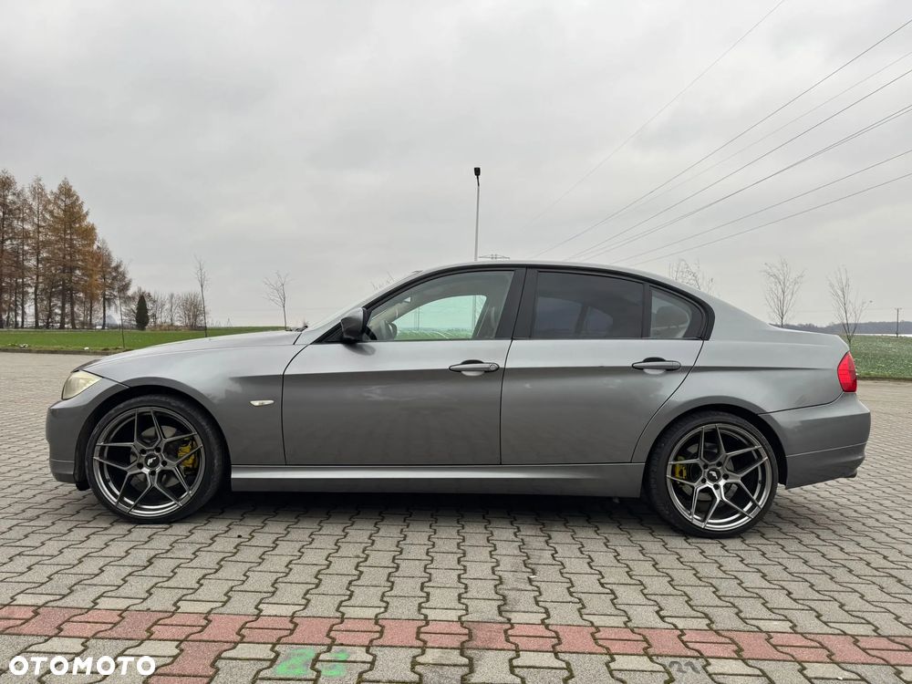 BMW Seria 3 320d - 4