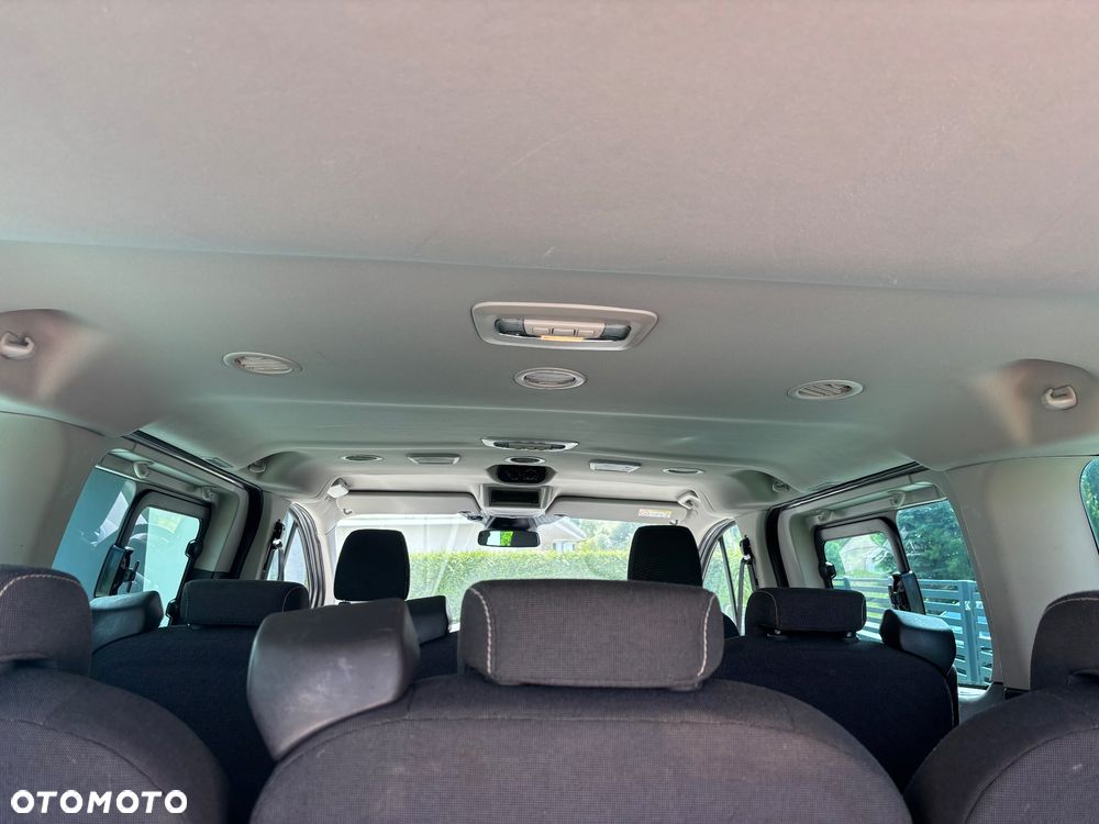 Ford Tourneo Custom 2.0 EcoBlue L2 Titanium - 36