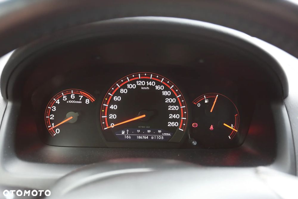 Honda Accord 2.0 Sport - 12