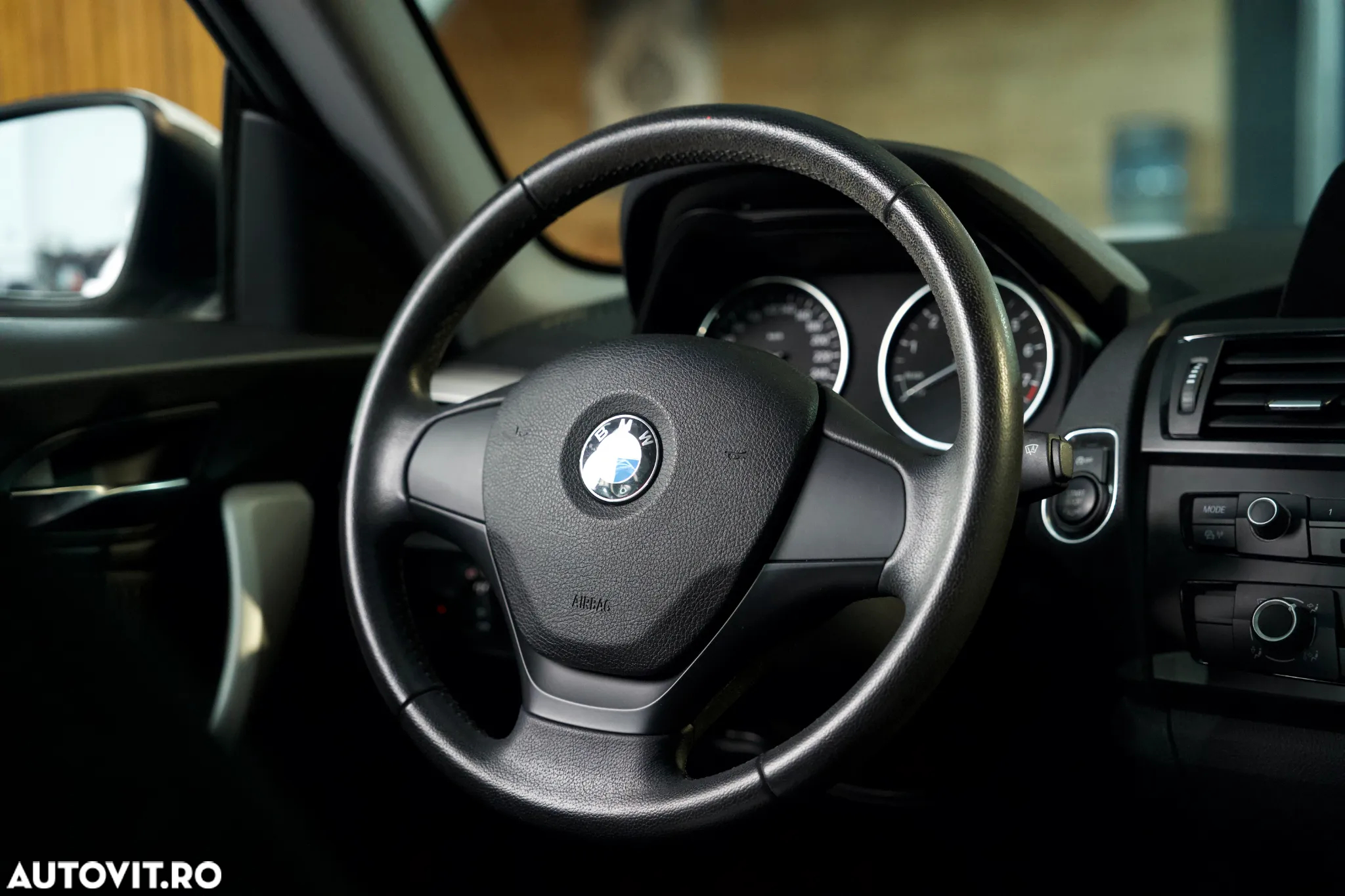 BMW Seria 1 114i - 21