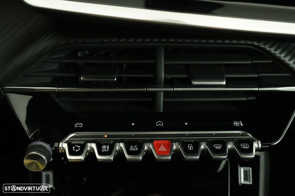 Peugeot 2008 1.2 PureTech Allure - 12